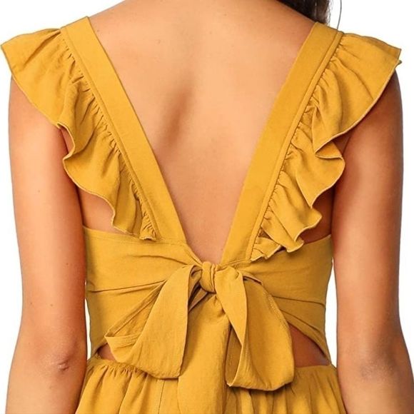 Womens Ruffle Dress - Picture 3 of 3